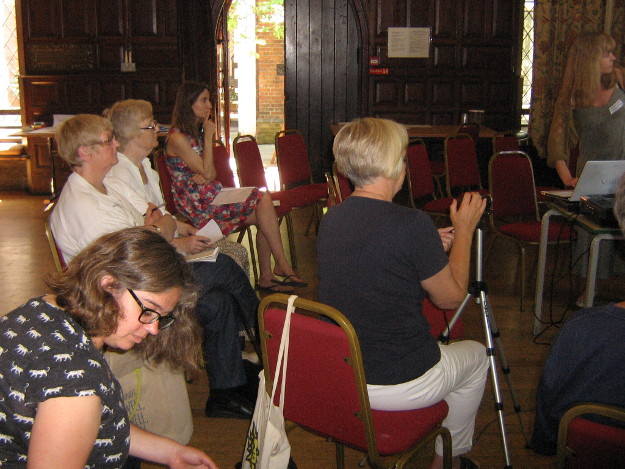 Audience for the presentation by Louise and Imogen from A Better Lee Green Audience for the presentation by Louise and Imogen from A Better Lee Green